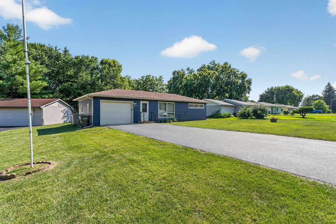 Photo of 24653 W Junior Avenue