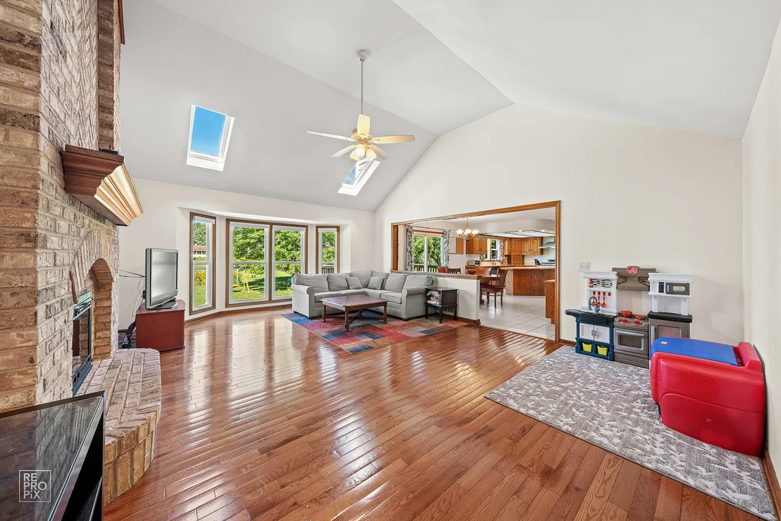 Photo of 6432 WESTERN Avenue