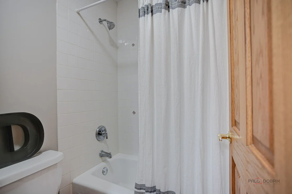 Photo of 1400 Eagle Ridge Drive