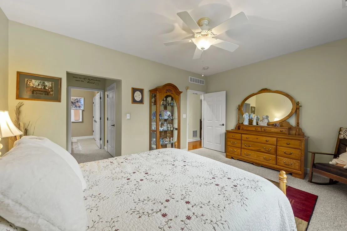 Photo of 784 Bellevue Circle