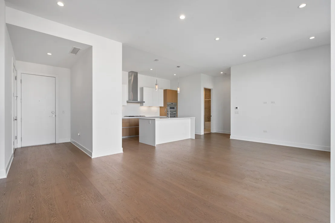 Photo of Unit 406 at 6 N Bishop Street