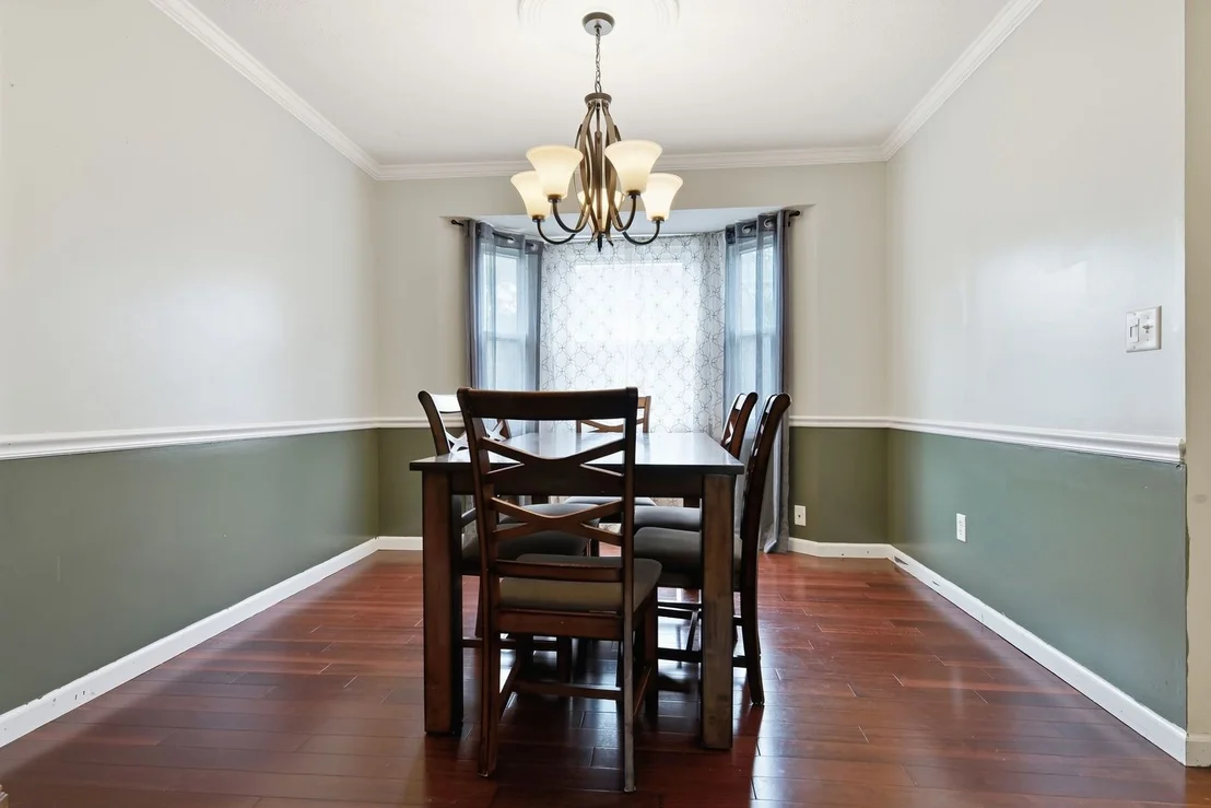 Photo of 2811 Phillip Place