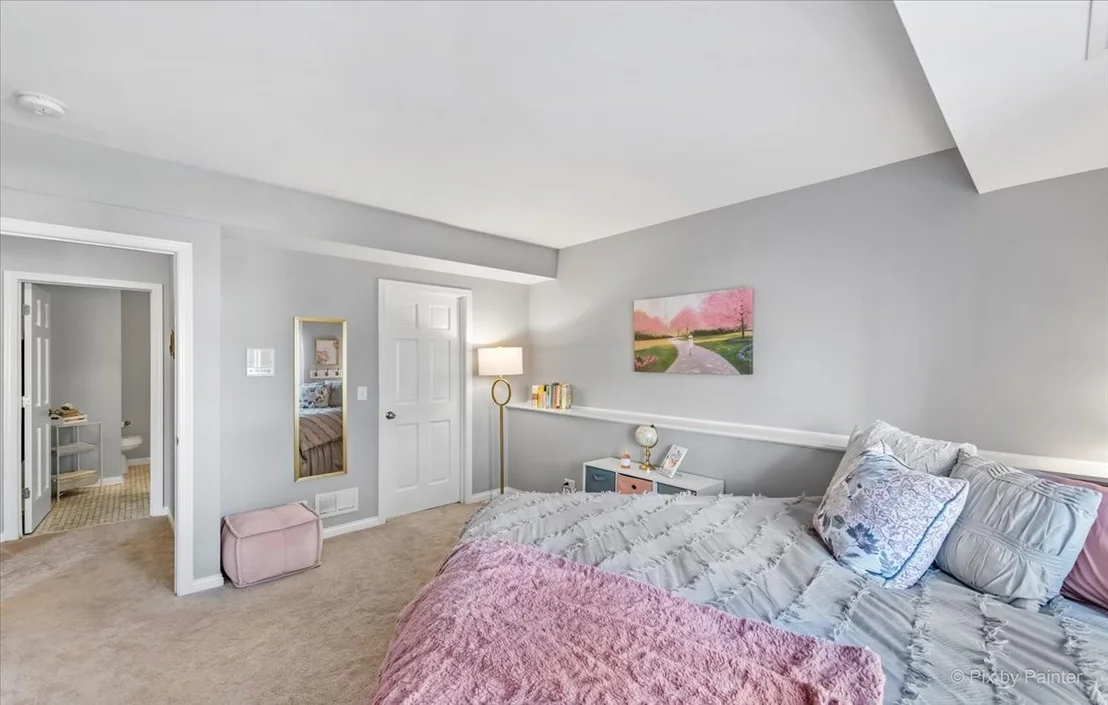 Photo of 924 Viewpointe Drive
