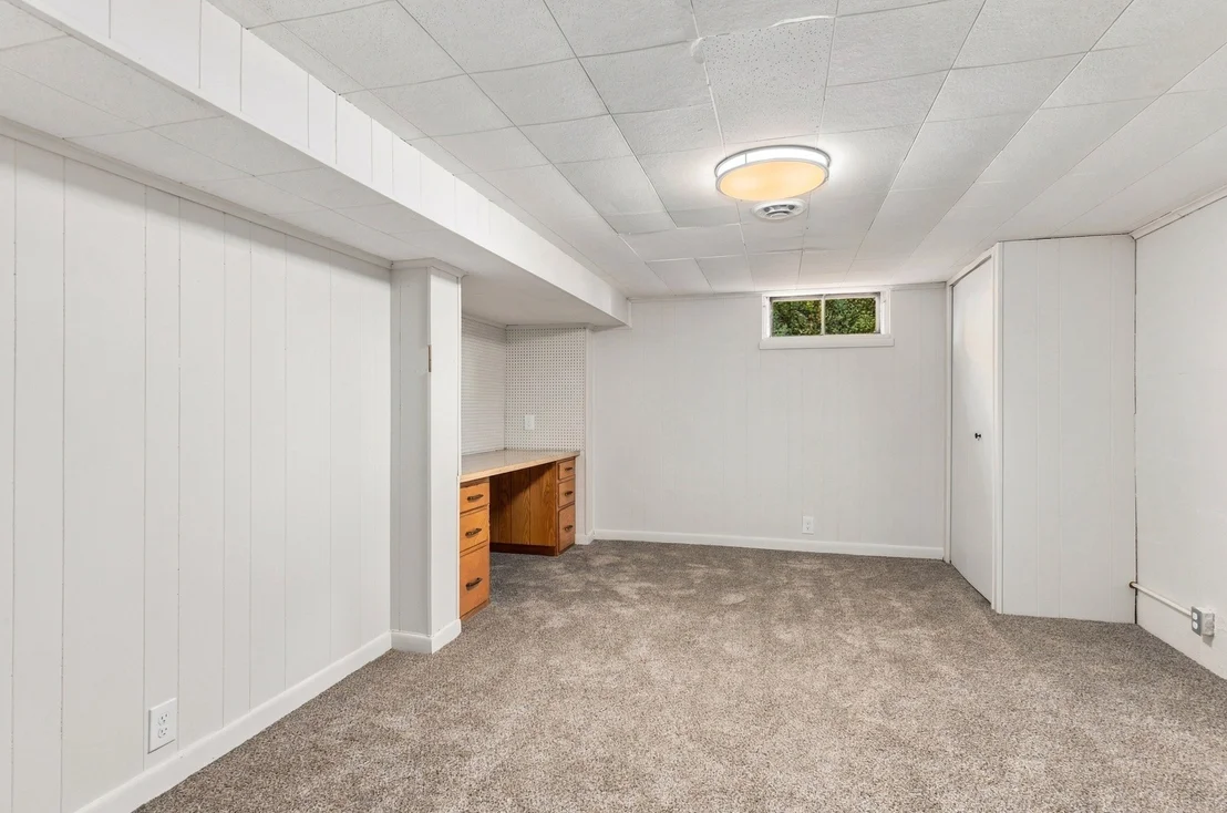 Photo of 124 Riverside Drive
