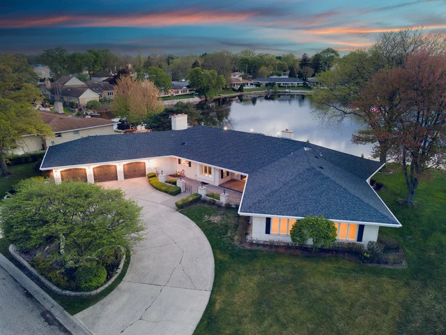 Photo of 1990 Berry Lane