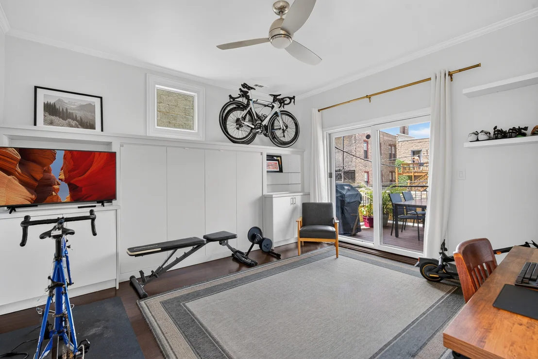 Photo of Unit 2 at 1320 W Grenshaw Street
