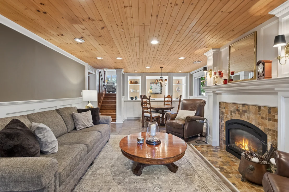 Photo of 576 Bedford Lane