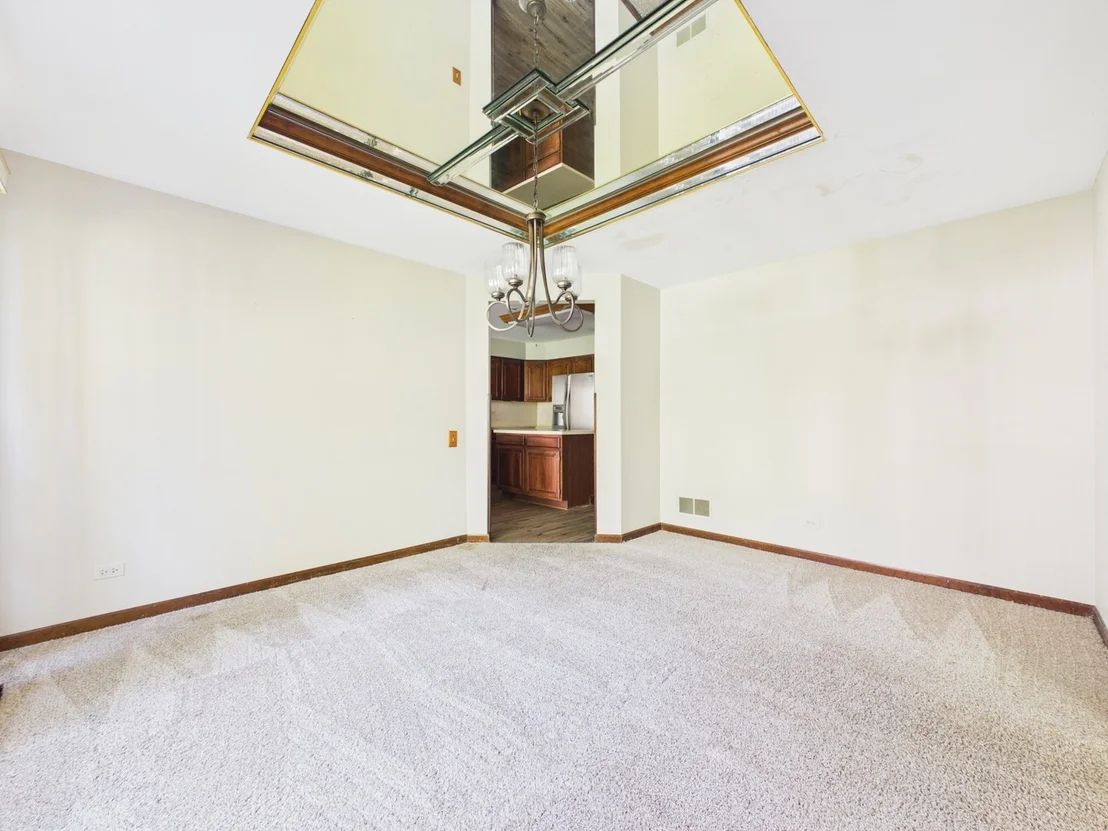 Photo of 284 Lorraine Circle