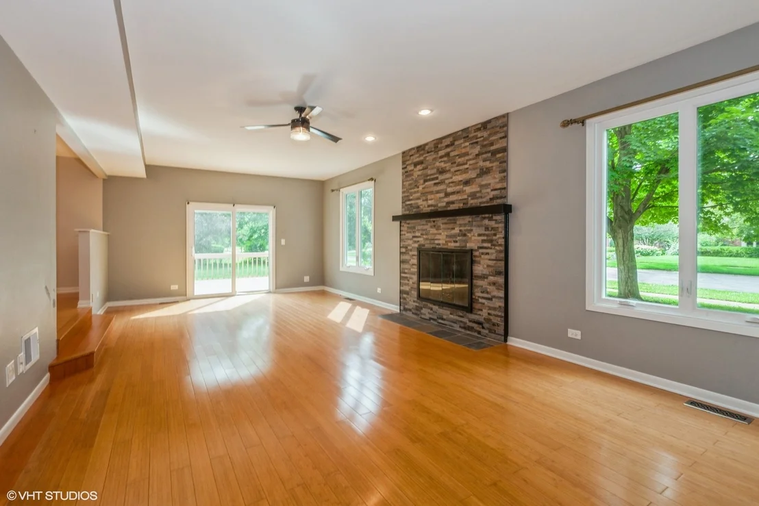 Photo of 954 Black Walnut Drive