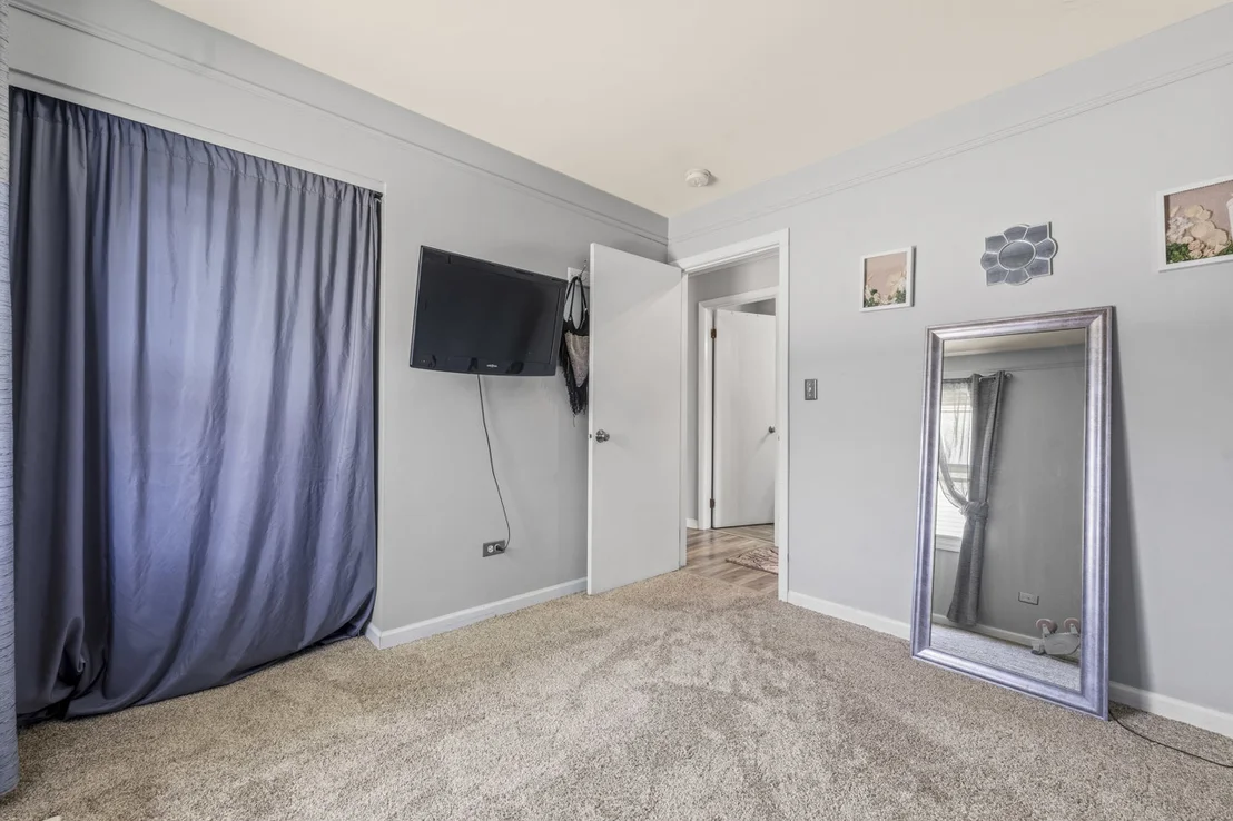 Photo of 1041 Fulton Drive