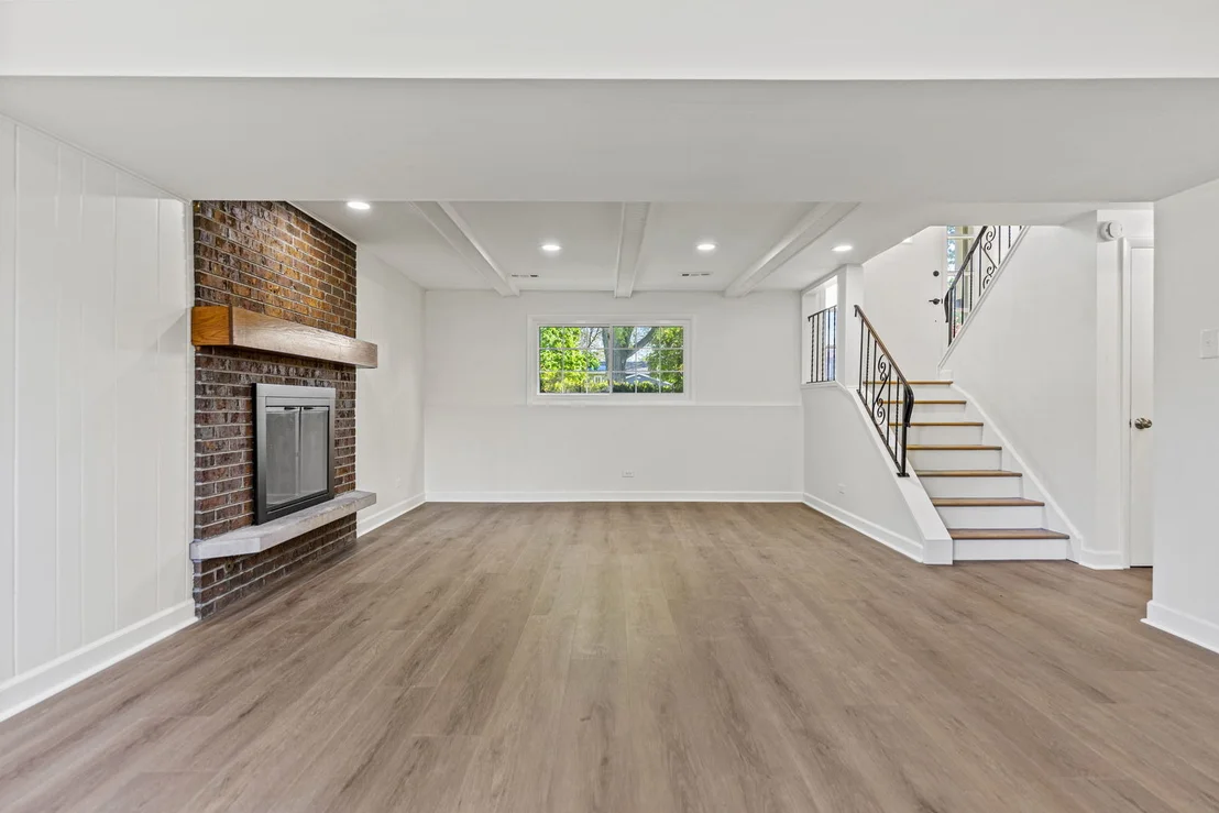 Photo of 1147 Windsor Drive