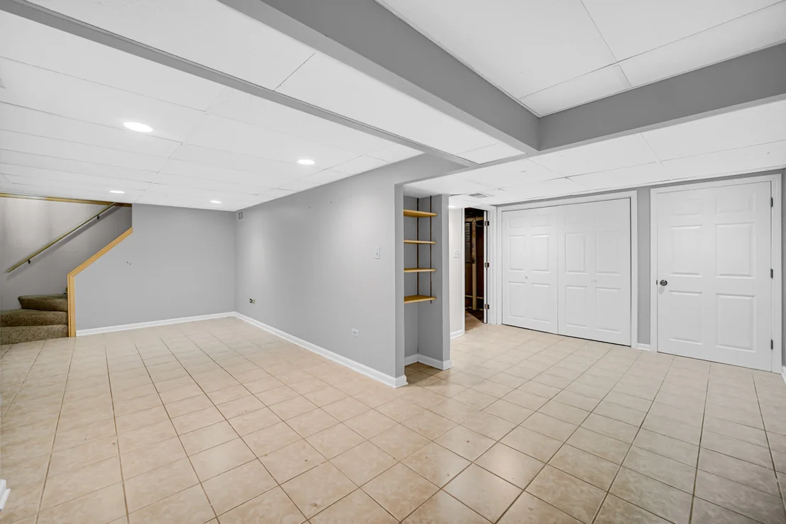 Photo of 910 KNIGHTSBRIDGE Lane