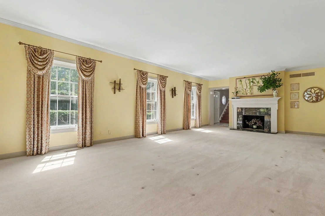 Photo of 319 Timberline Drive