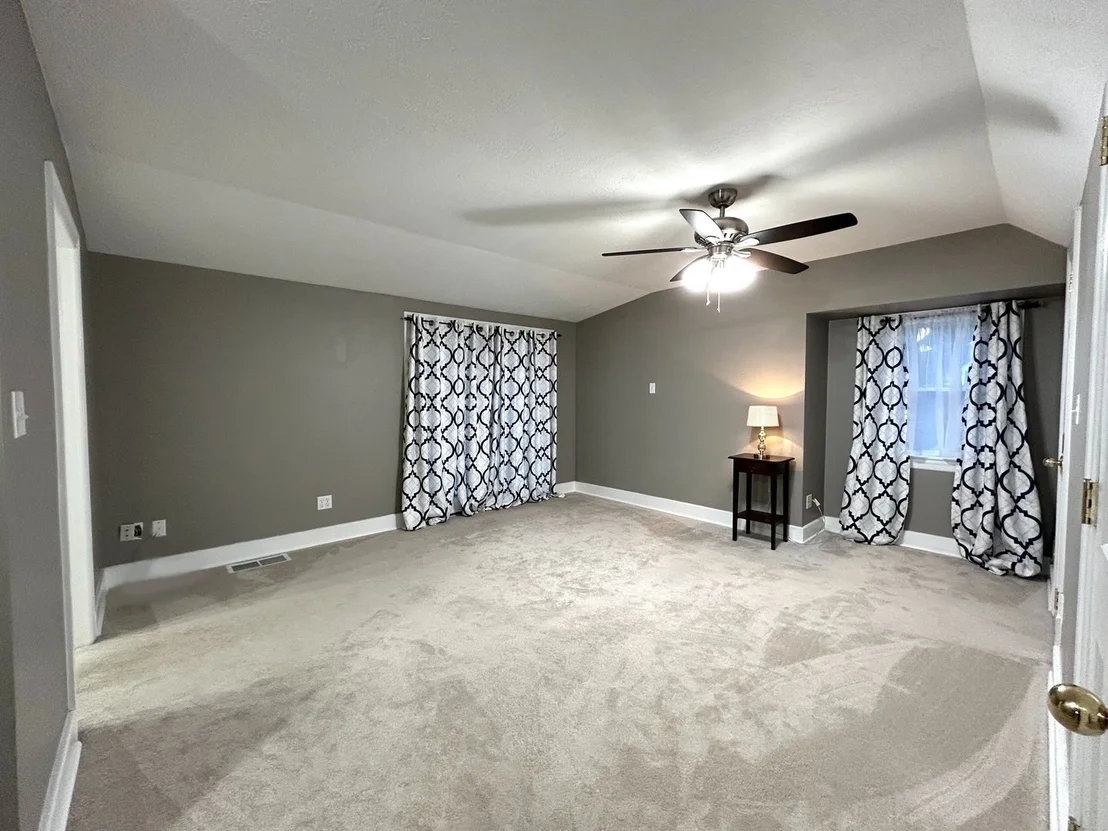 Photo of 822 Douglas Street