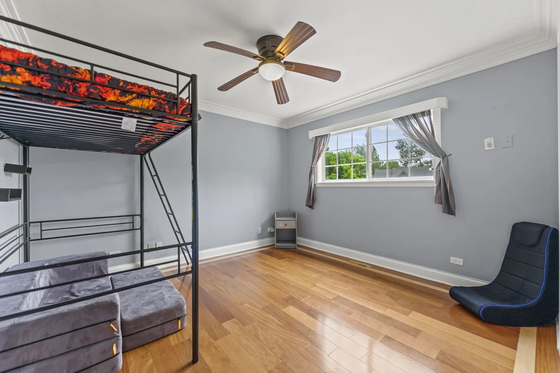 Photo of 1132 Locust Court