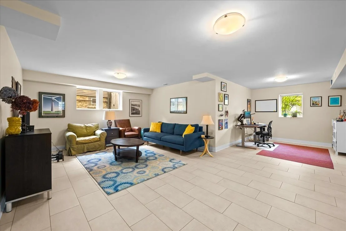 Photo of 1136 Florence Avenue