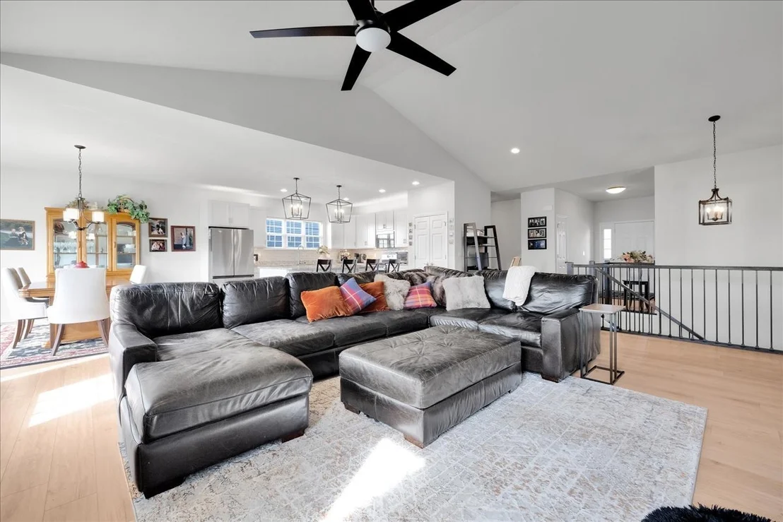 Photo of 635 Maplewood Circle
