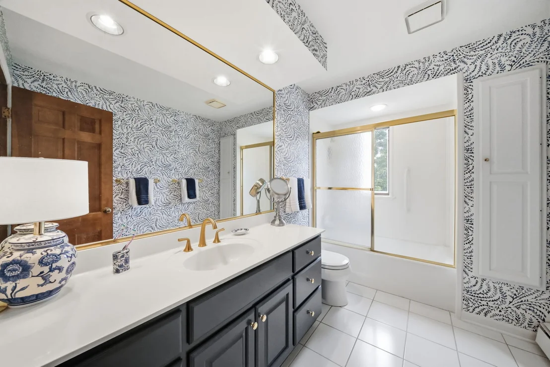 Photo of 534 E Forest Avenue