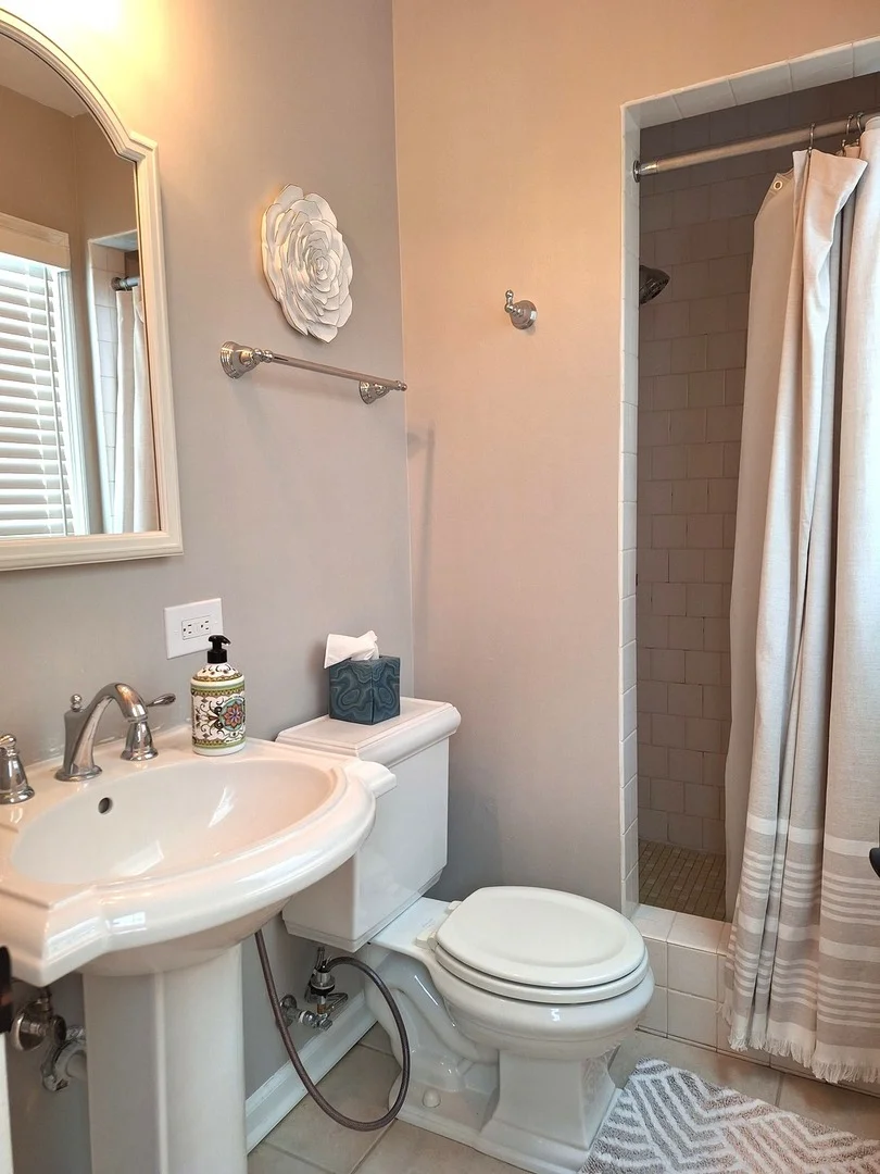 Photo of 227 Juneway Terrace