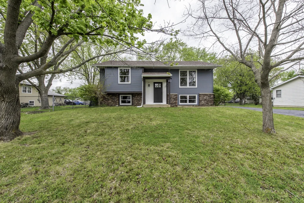 Photo of 1826 Willow Road