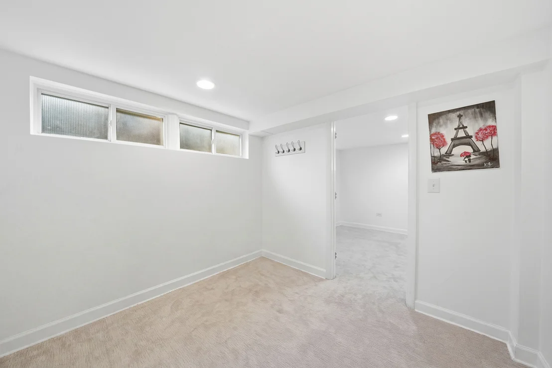 Photo of 683 Sandy Lane
