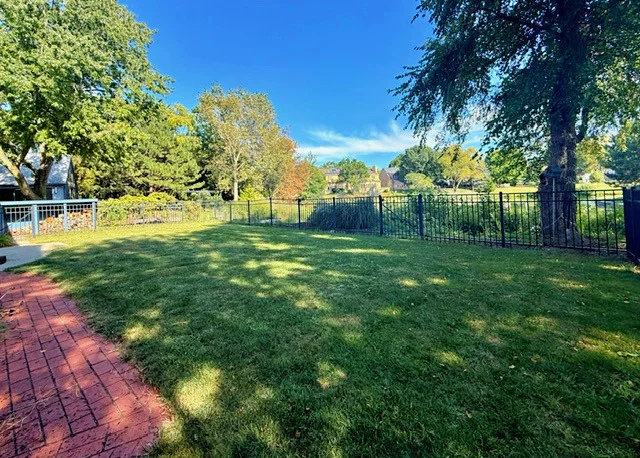 Photo of 2801 Valley Brook Drive