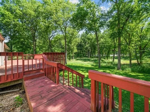 Photo of 1633 N Sauk Trail