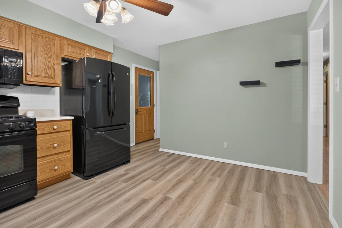 Photo of 1204 Searle Drive
