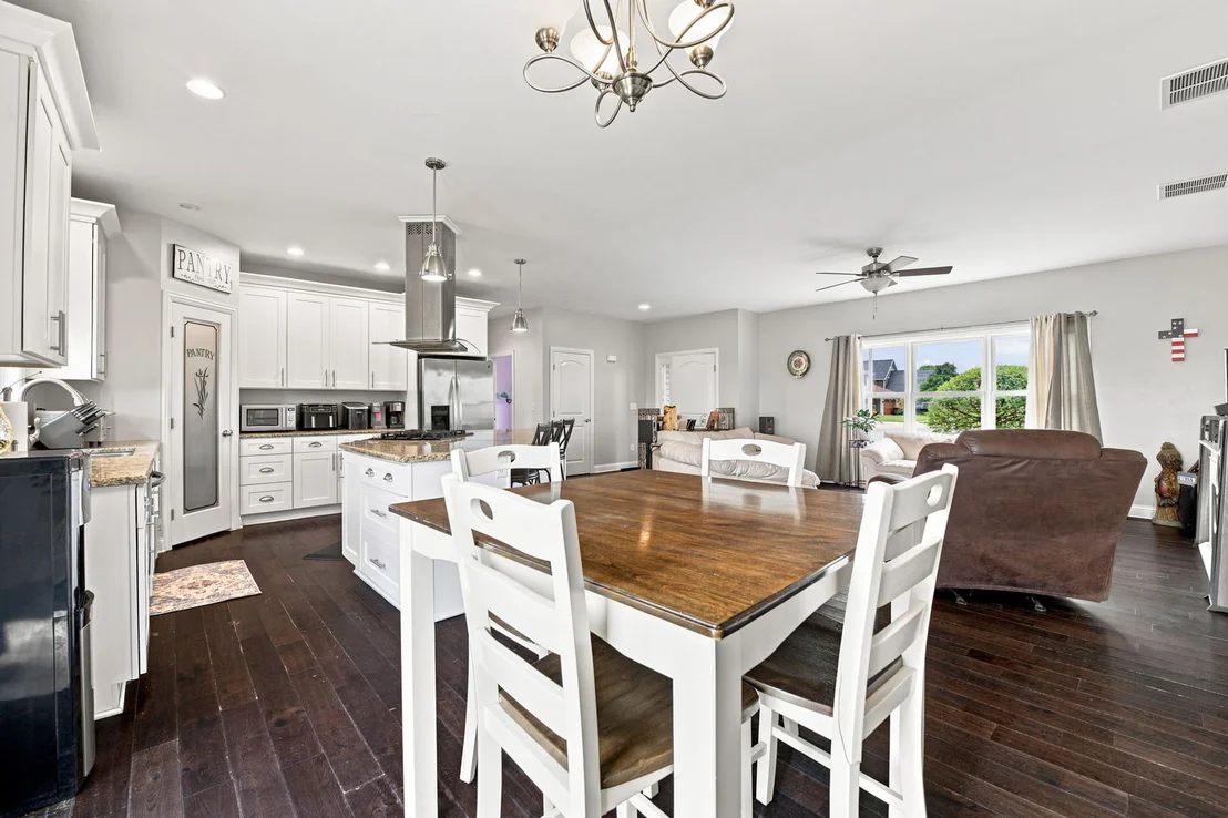 Photo of 710 Pheasant Lane