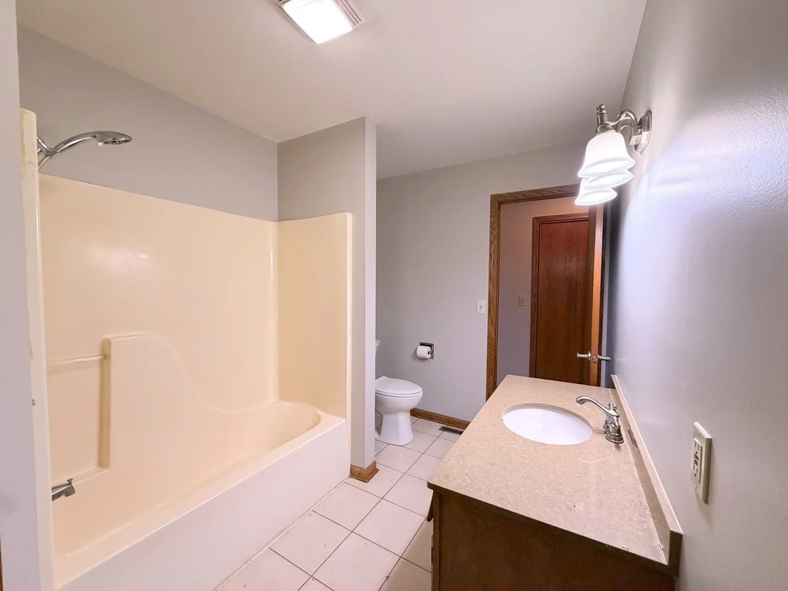 Photo of 1069 Lincoln Drive