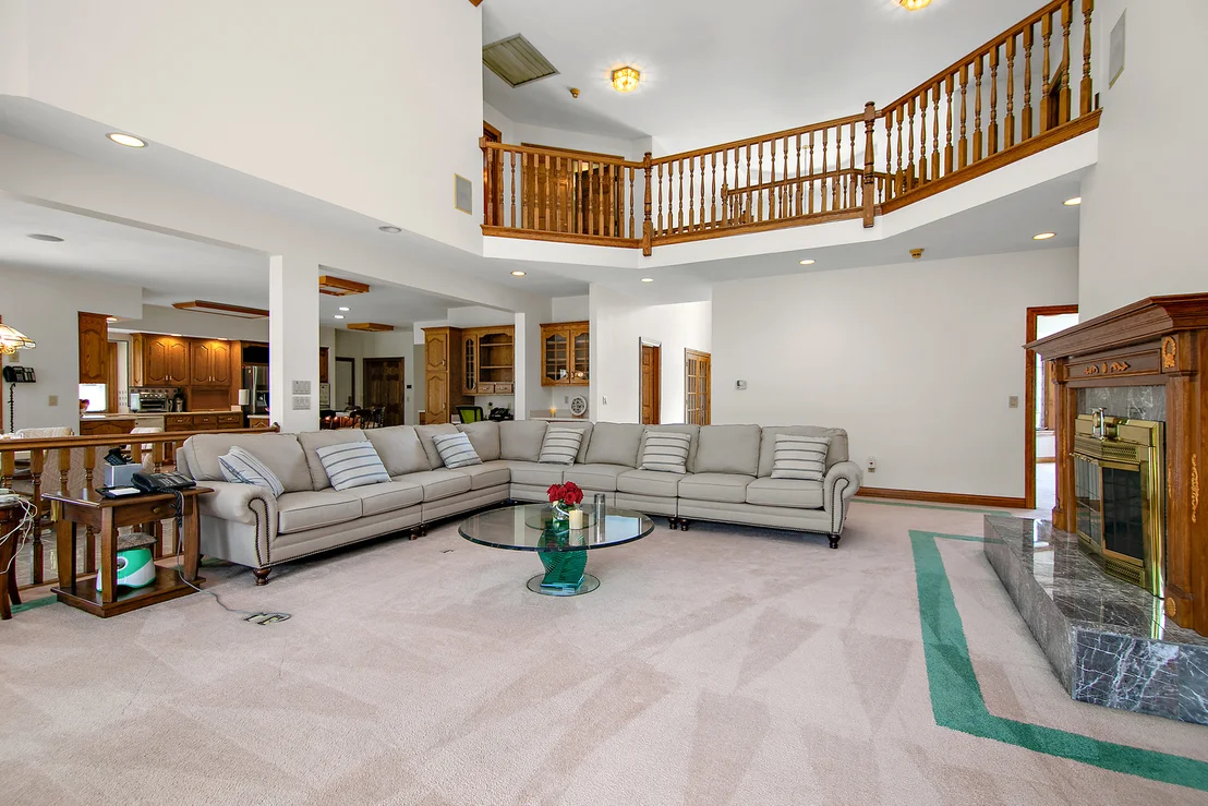 Photo of 284 Barrington Lane