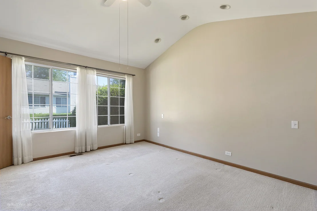 Photo of 174 Suffolk Lane