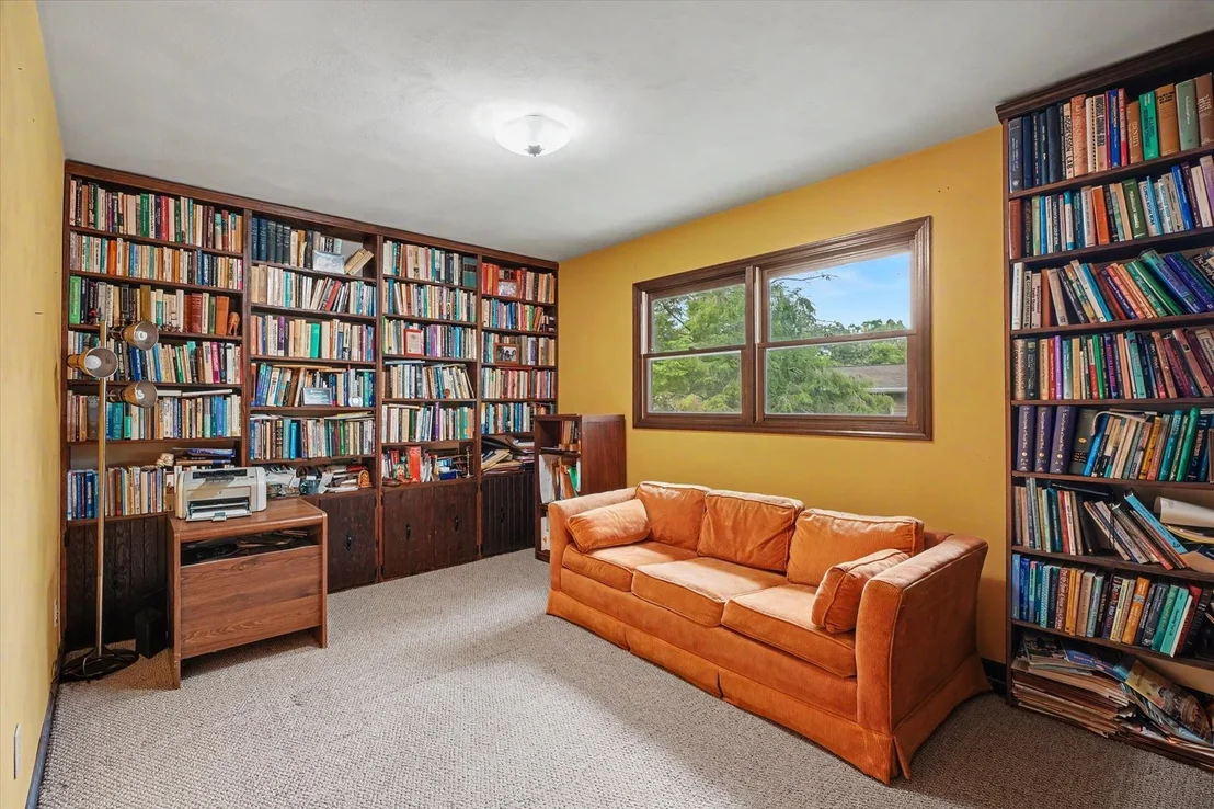 Photo of 204 E Willard Street