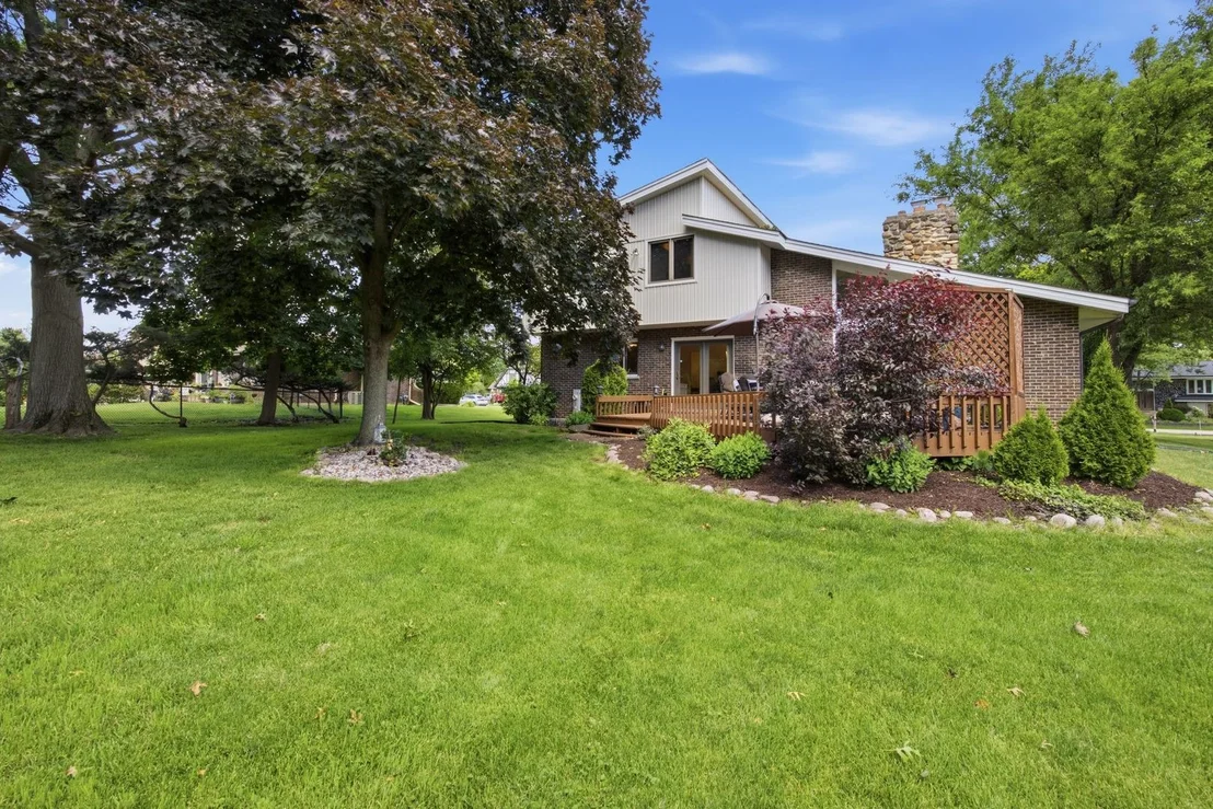 Photo of 19W471 Deerpath Lane