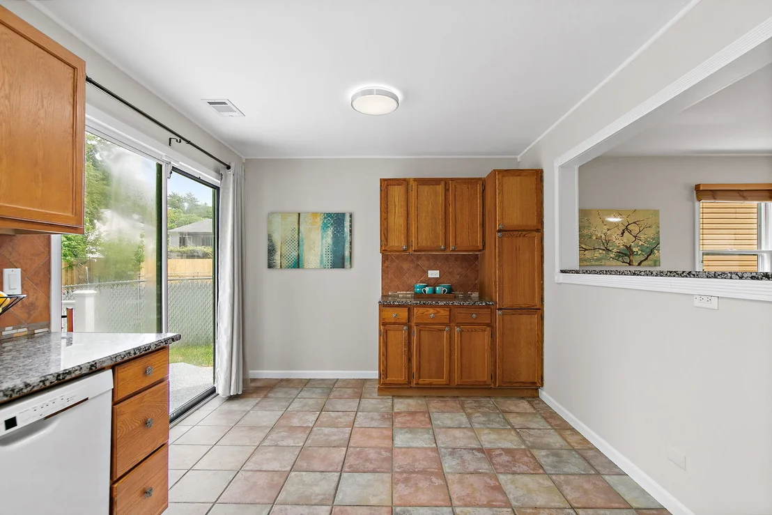 Photo of 1000 Woodside Drive