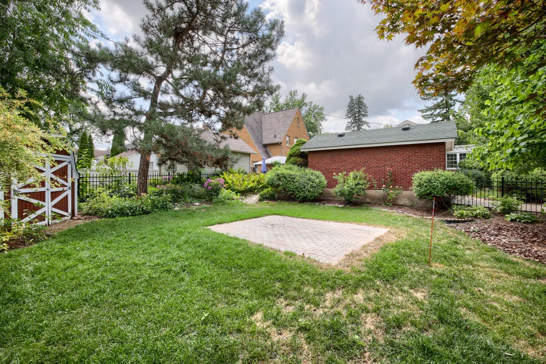 Photo of 345 Vincent Place