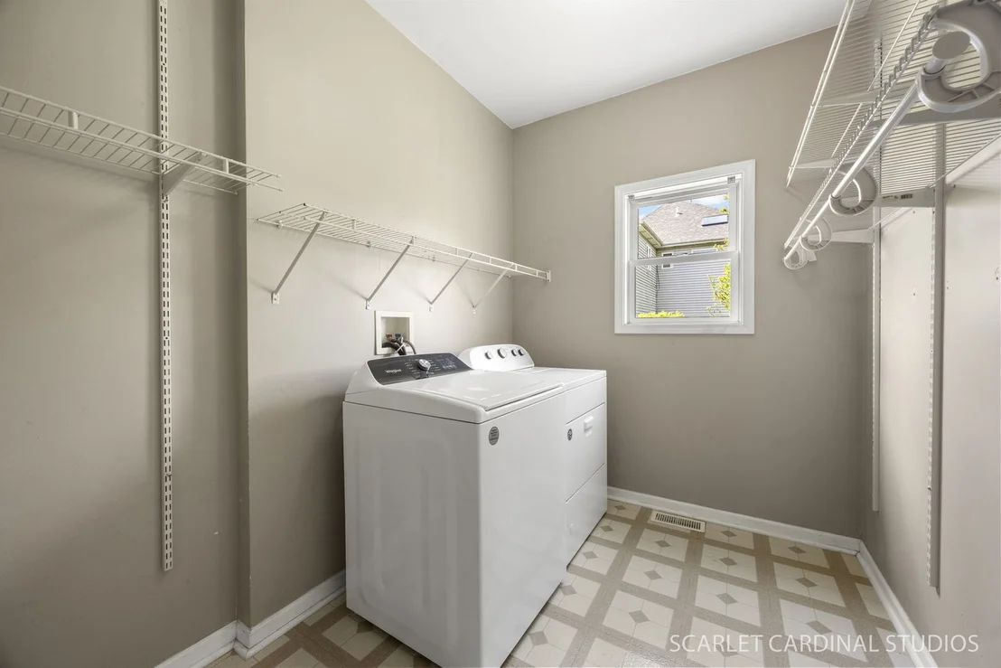 Photo of 2494 Adamsway Drive