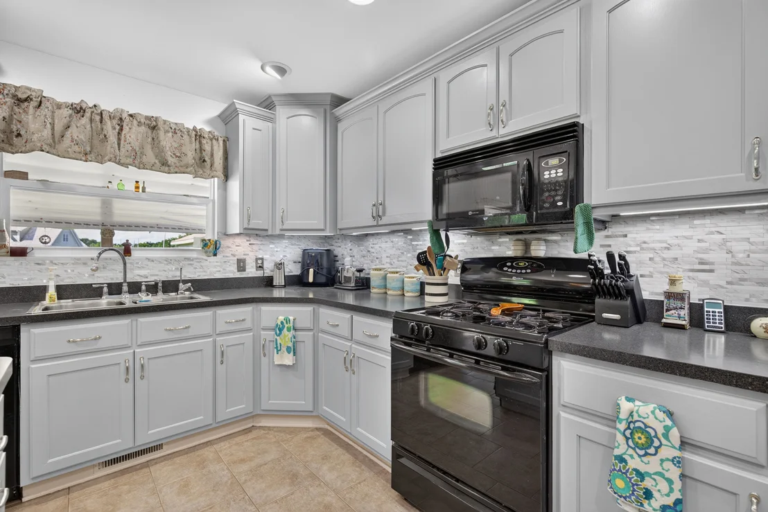 Photo of 701 Forrest Drive