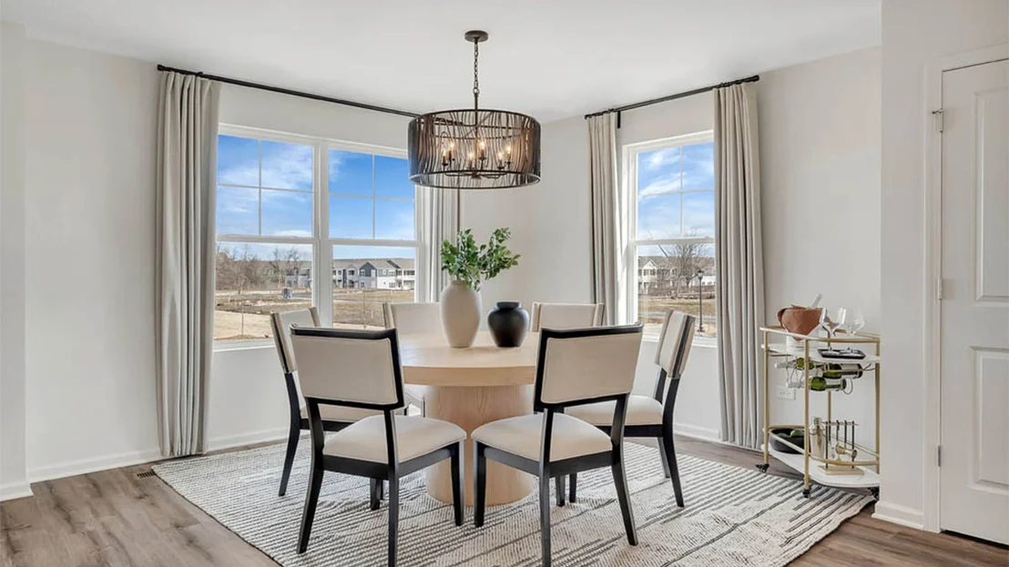 Photo of 413 lakeshore Court