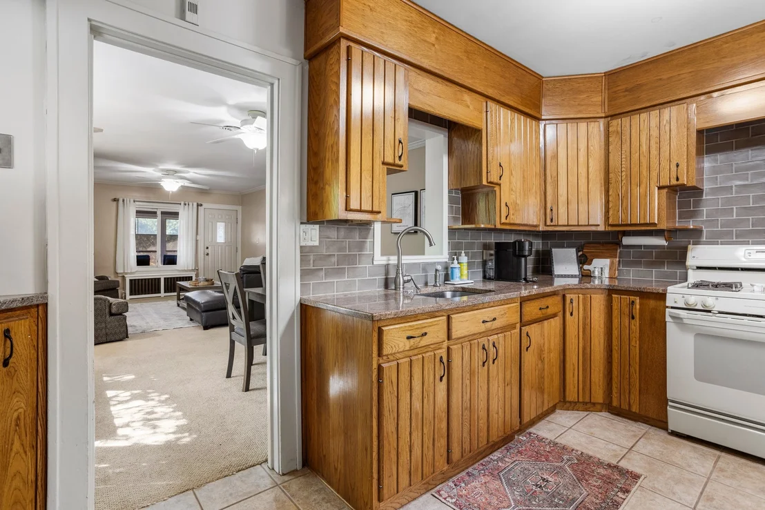 Photo of 922 W Daniel Street