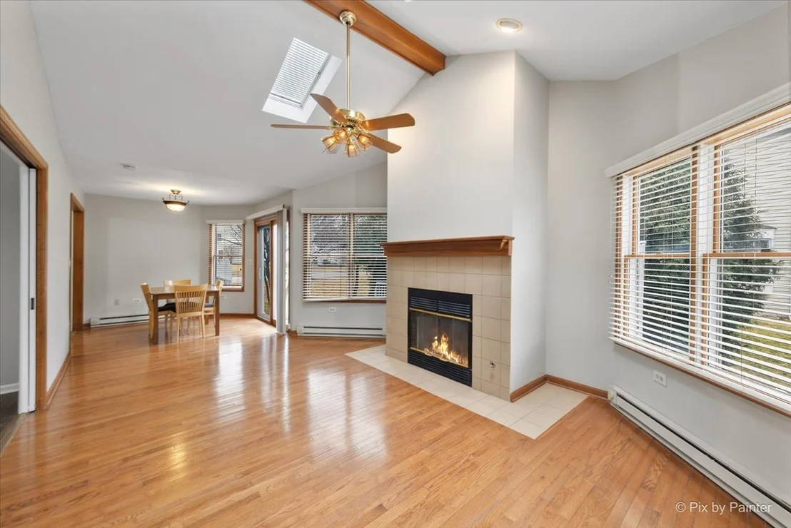 Photo of 1095 Devonshire Avenue