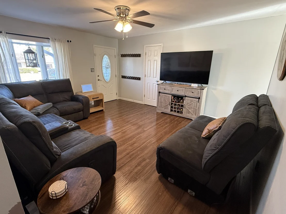 Photo of 2120 Highland Drive