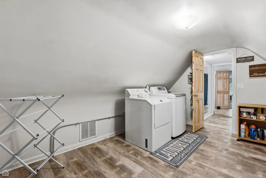 Photo of 4400 Riverside Drive