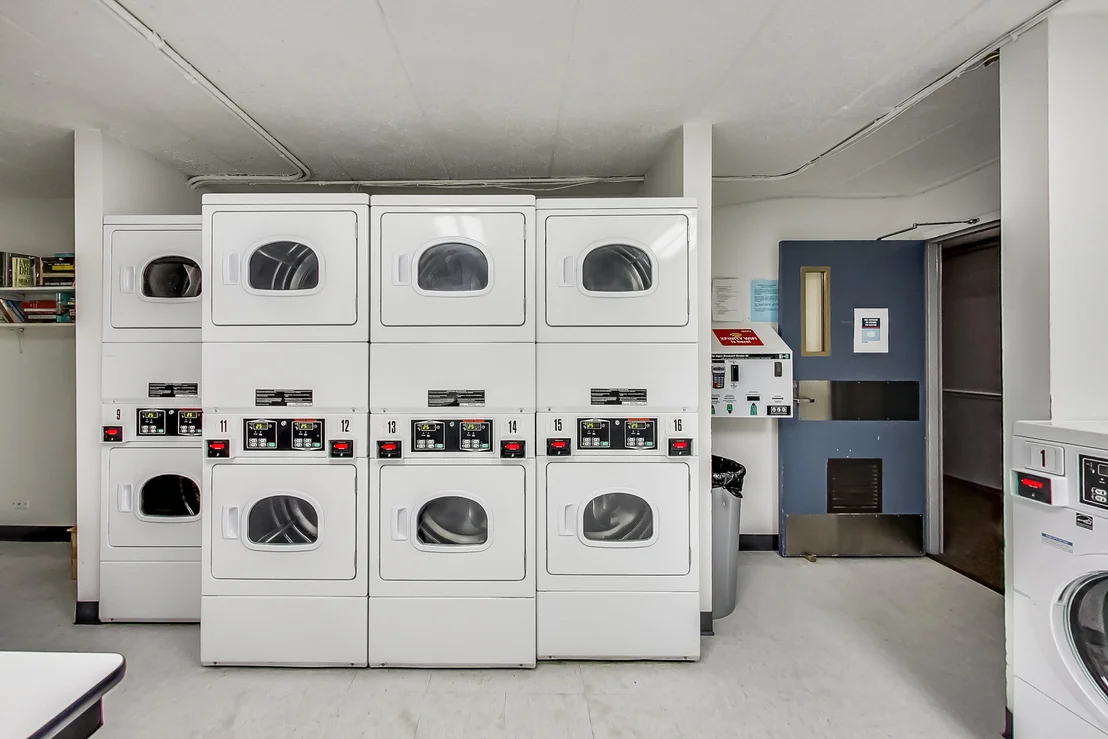 Photo of Unit 310 at 711 W Gordon Terrace