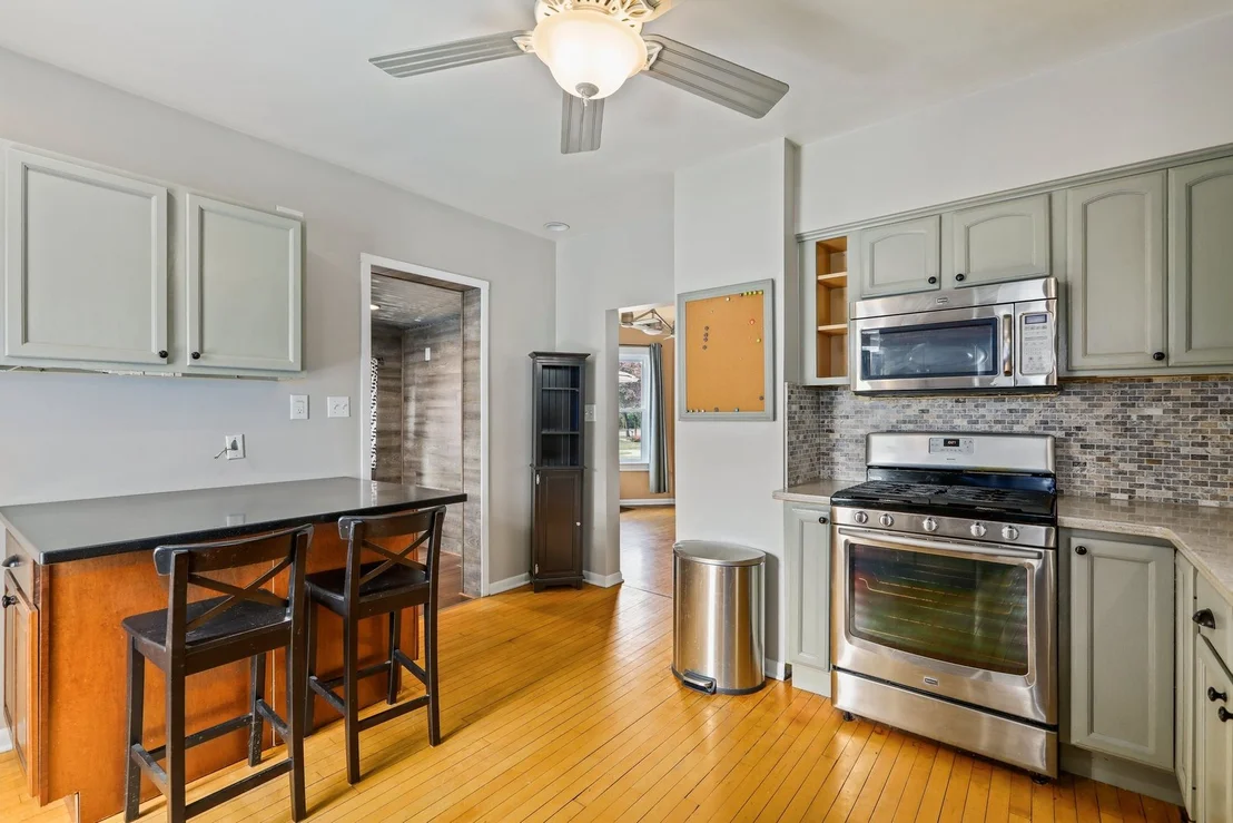 Photo of 148 Belvidere Avenue