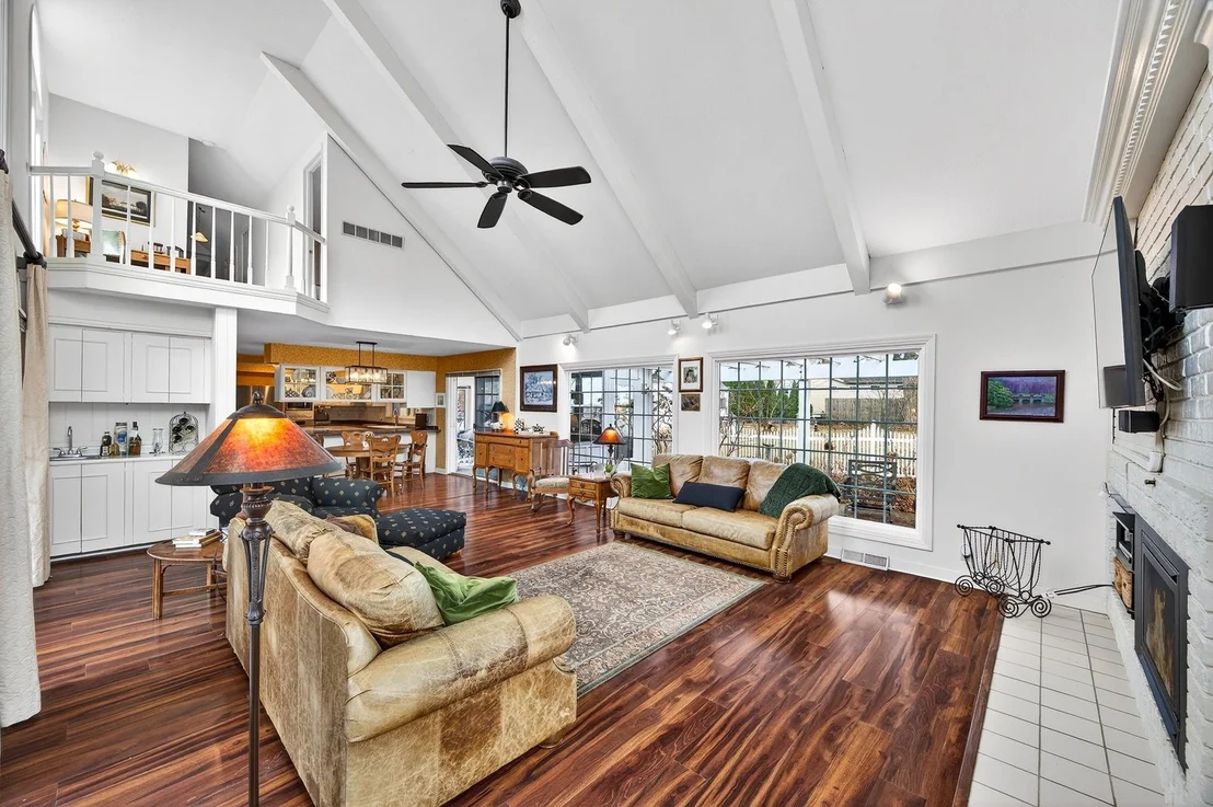 Photo of 17 Sunset Road