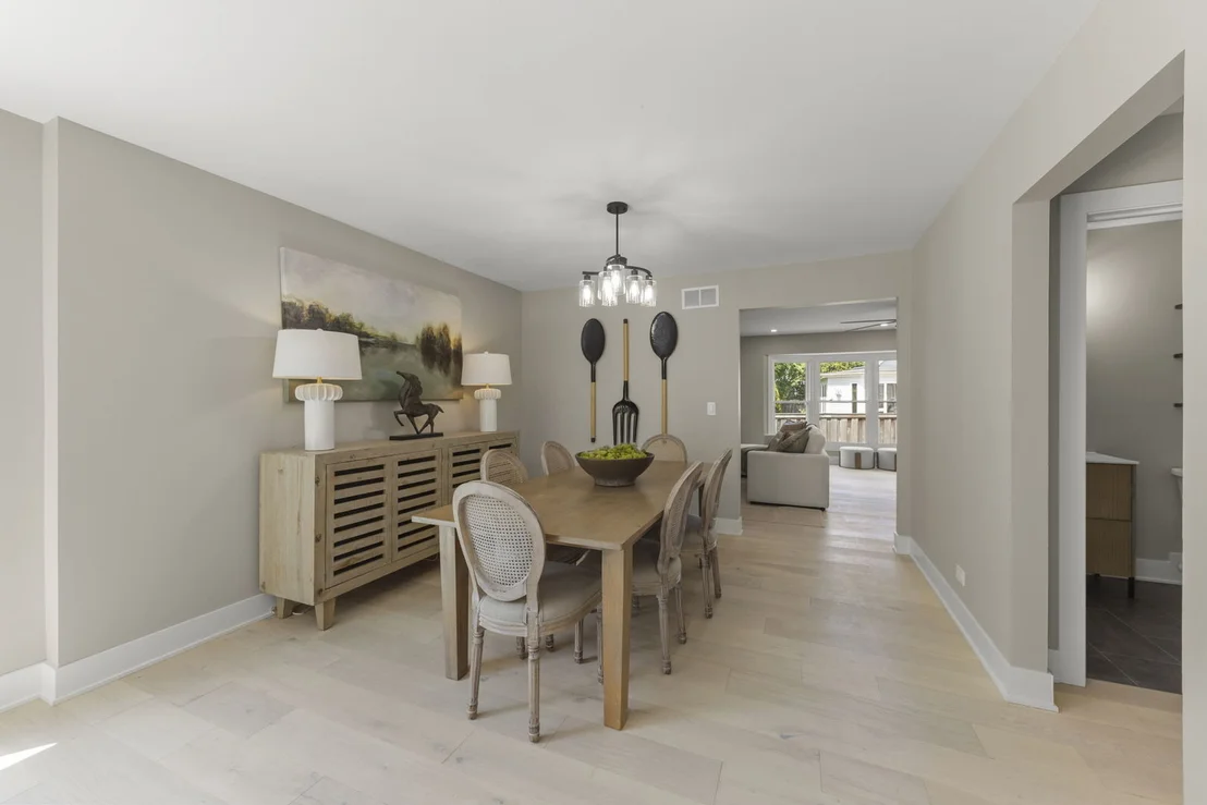 Photo of 625 Edward Road