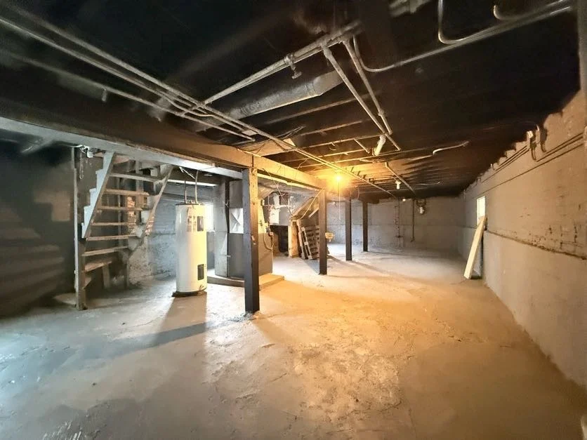 Photo of 1406 W 109th Place