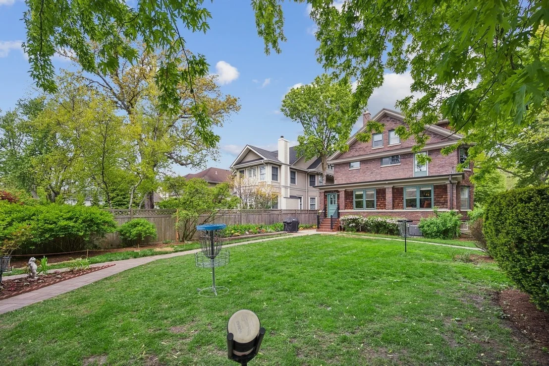 Photo of 1101 Forest Avenue