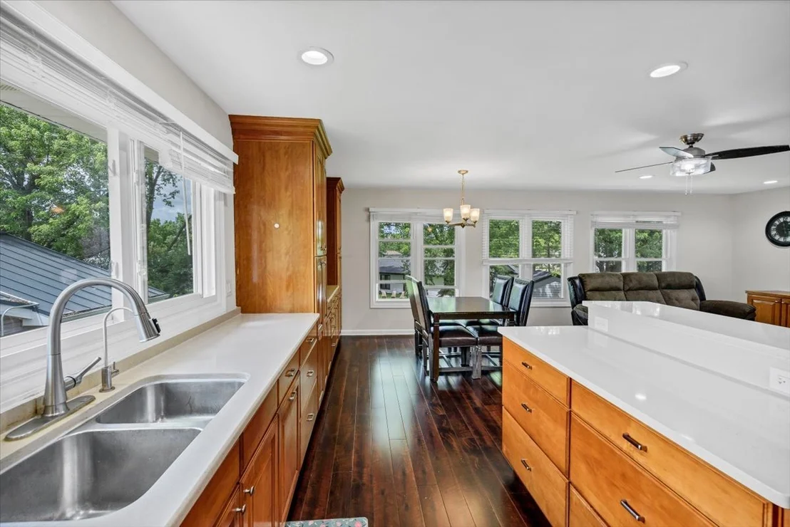 Photo of 1820 Claremont Road